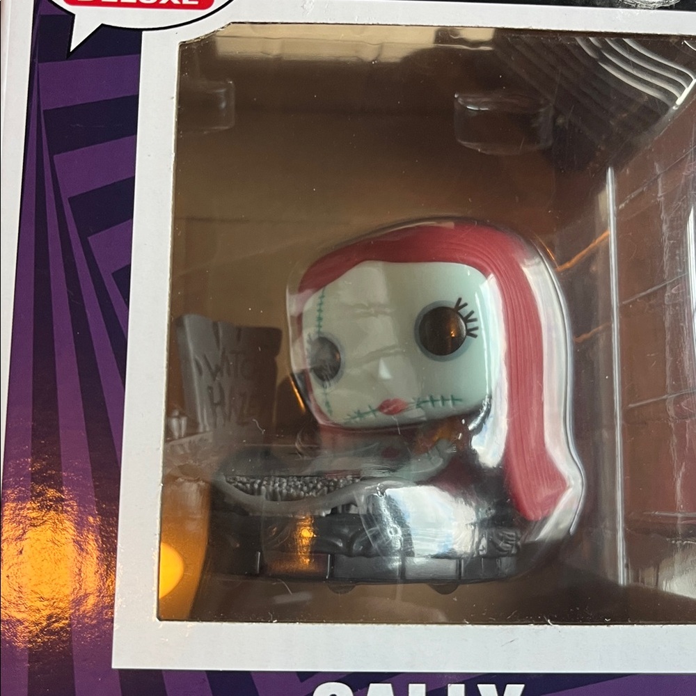 Funko Pop Nightmare Before Christmas Sally w/ Gravestone - Deluxe # 1358